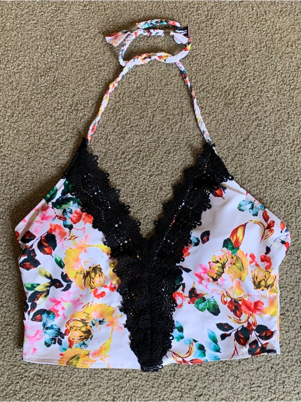 Women’s floral tankini with black lace trim tie neck size small
